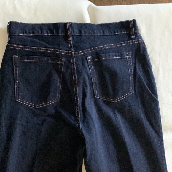 Gloria Vanderbilt Amanda Jeans - Picture 8 of 11